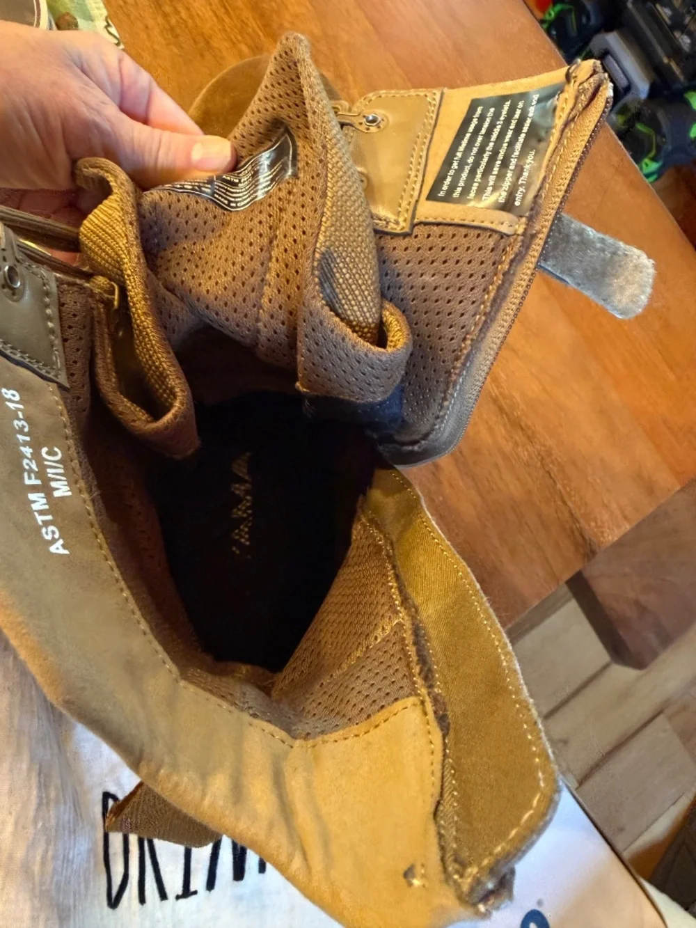 Altama Jungle Assault Boots, side zip, coyote brown, size 12W, safety toe